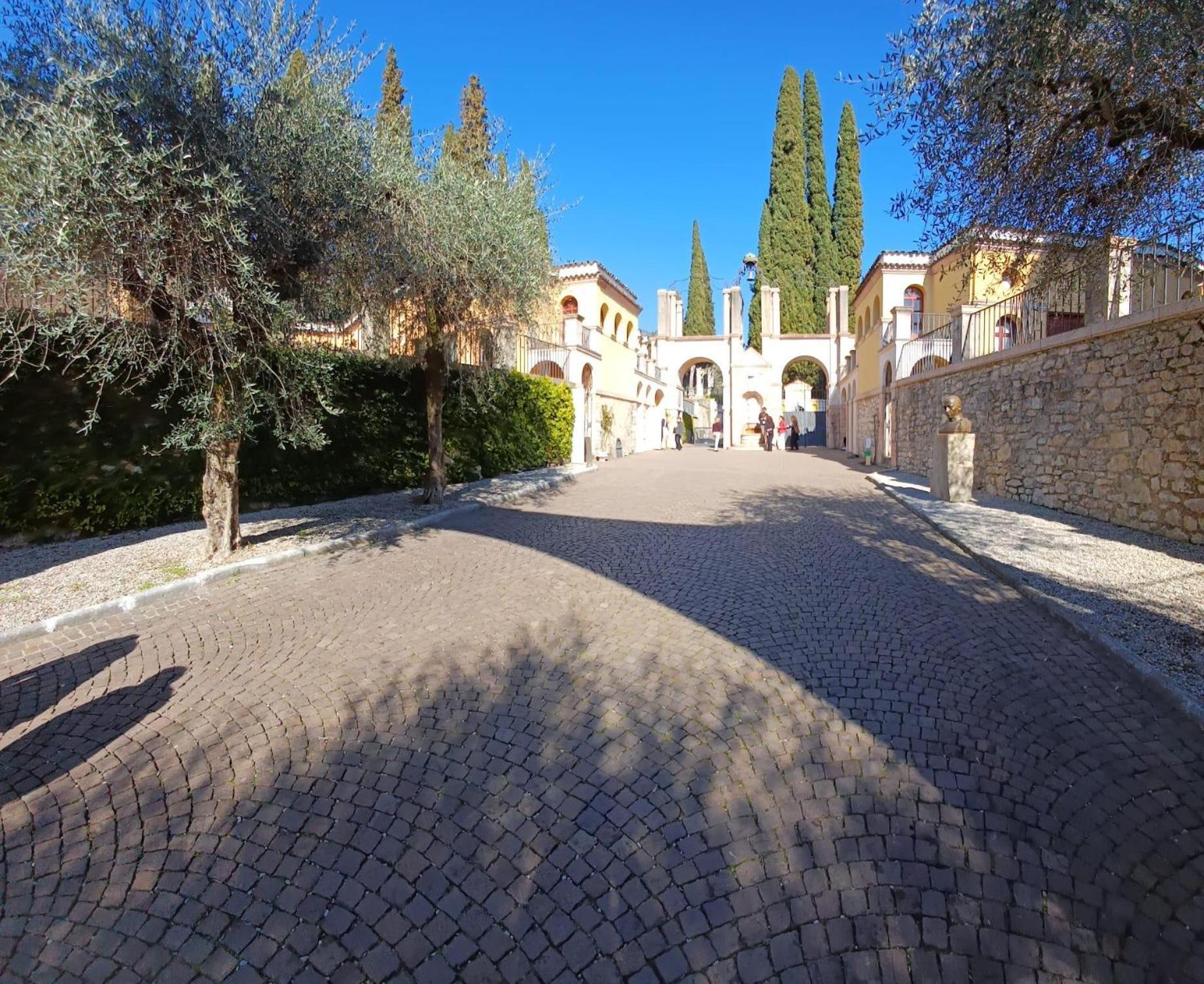 B&B Al Vittoriale Da Maja Gardone Riviera Exterior foto